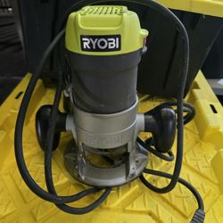 Ryobi 8.5 Amp Router + 15-Pc Carbide Bit Set
