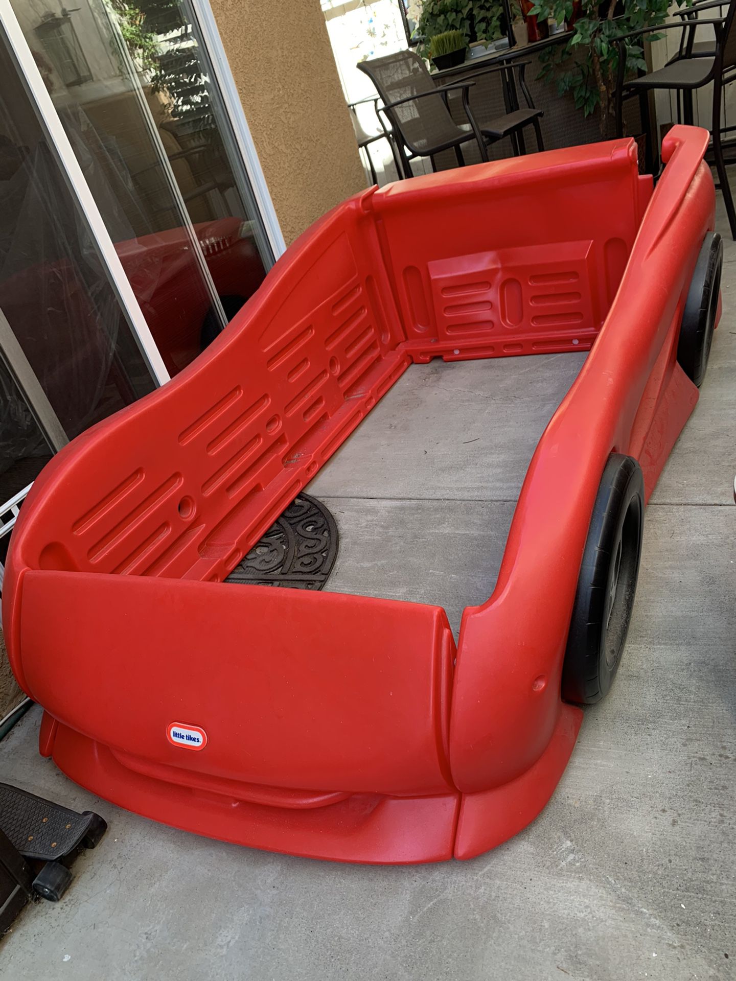 CARS TWIN BED ONLY!!!for $30with free mattress and box spring