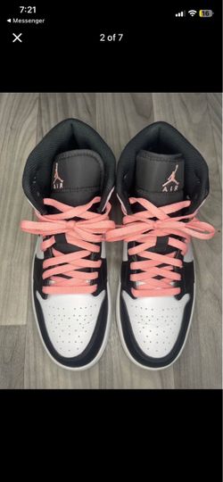 Air Jordan 1 Mid Sneakers