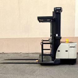 Crown Forklift Order Pick Up 