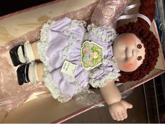 VINTAGE CABBAGE PATCH collectible  “  STEPHANIE ANNE “ DOLL - XLNT with ALL  PAPERWORK .  REDUCED PRICE FOR FAST SALE. ! First come first serve ☝️👍