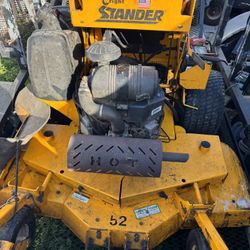 52 Inch Wright Stander Zero Turn Mower Stihl  Running Good Voy a comprar un modelo nuevo de 2025, por eso lo vendo.