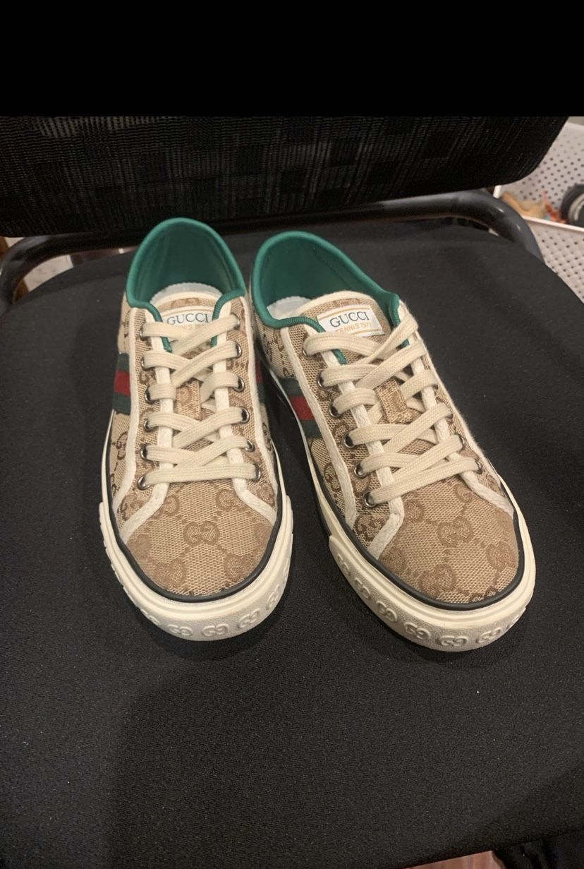 Gucci Women Sneakers