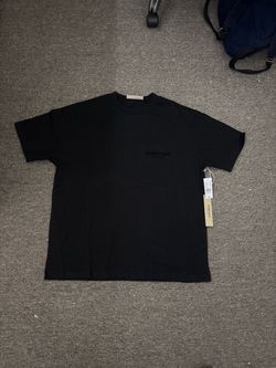 All black essentials t shirt