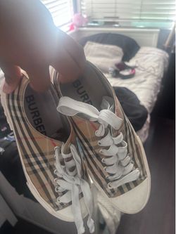 Burberry shoes