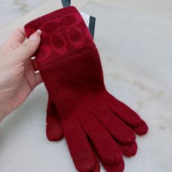 Coach Signature Knit Touch Gloves - Burgundy (NWT)