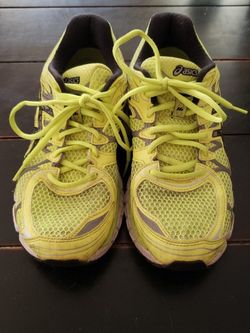 Size 8 In Women Yellow Sneakers