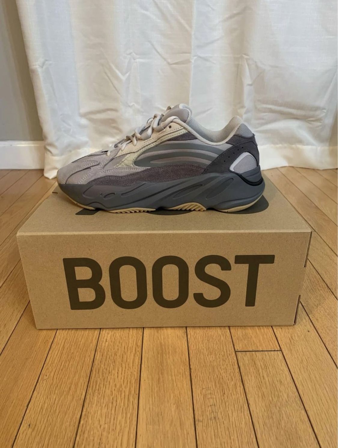 Yeezy 700 V2 “Tephra”