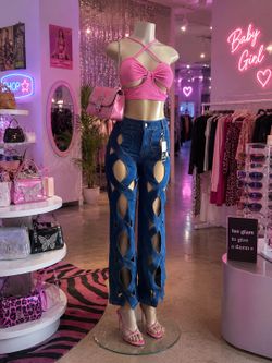 💖 Y2K Barbie Cutout Denim Set – Pink Halter Top & Statement Jeans