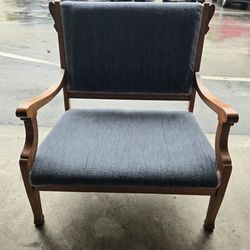 Vintage love seat