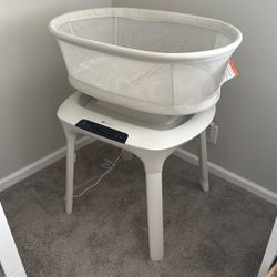 Mama Roo Bassinet 