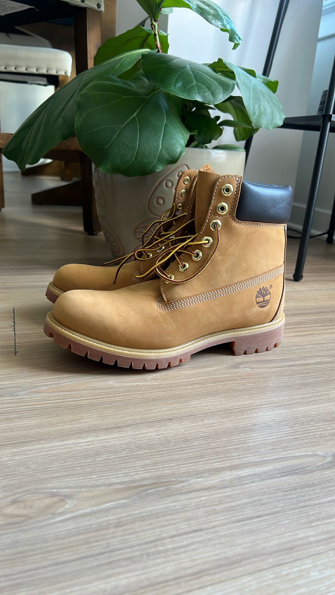 Wheat Timberland Boots Size 9 Like New