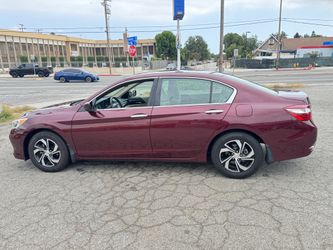 2017 Honda Accord LX ( Salvage title)