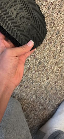 Balenciaga slides size 9