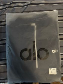Alo Yoga Half-Zip Top Size L