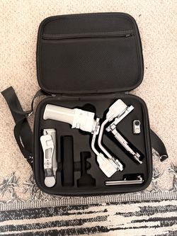 DJI RS 4 mini Gimbal Stabilizer