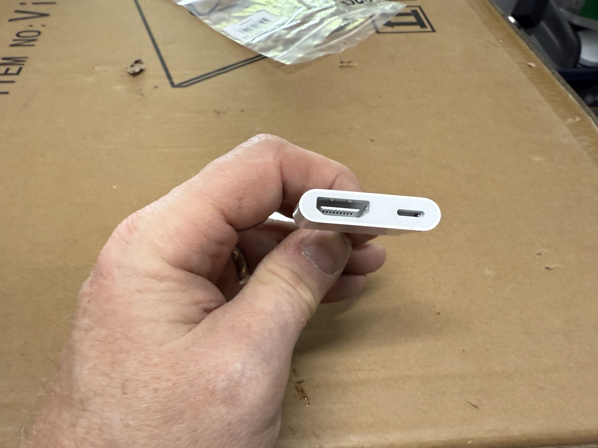 Apple Lightning to Digital AV HDMI Adapter MD826AM/A (A1438