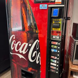 Soda Drink Vending Machine  + Credit Card Reader