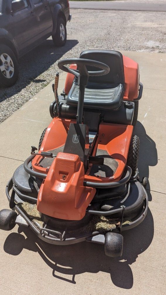 Riding Mower Husqvarna 