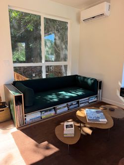 BOOK DAYBED NO. 01