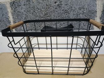 Wood/Metal Basket