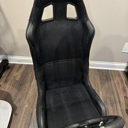 Playseat Evolution Alcantara! With G920 Logitech With Shifter