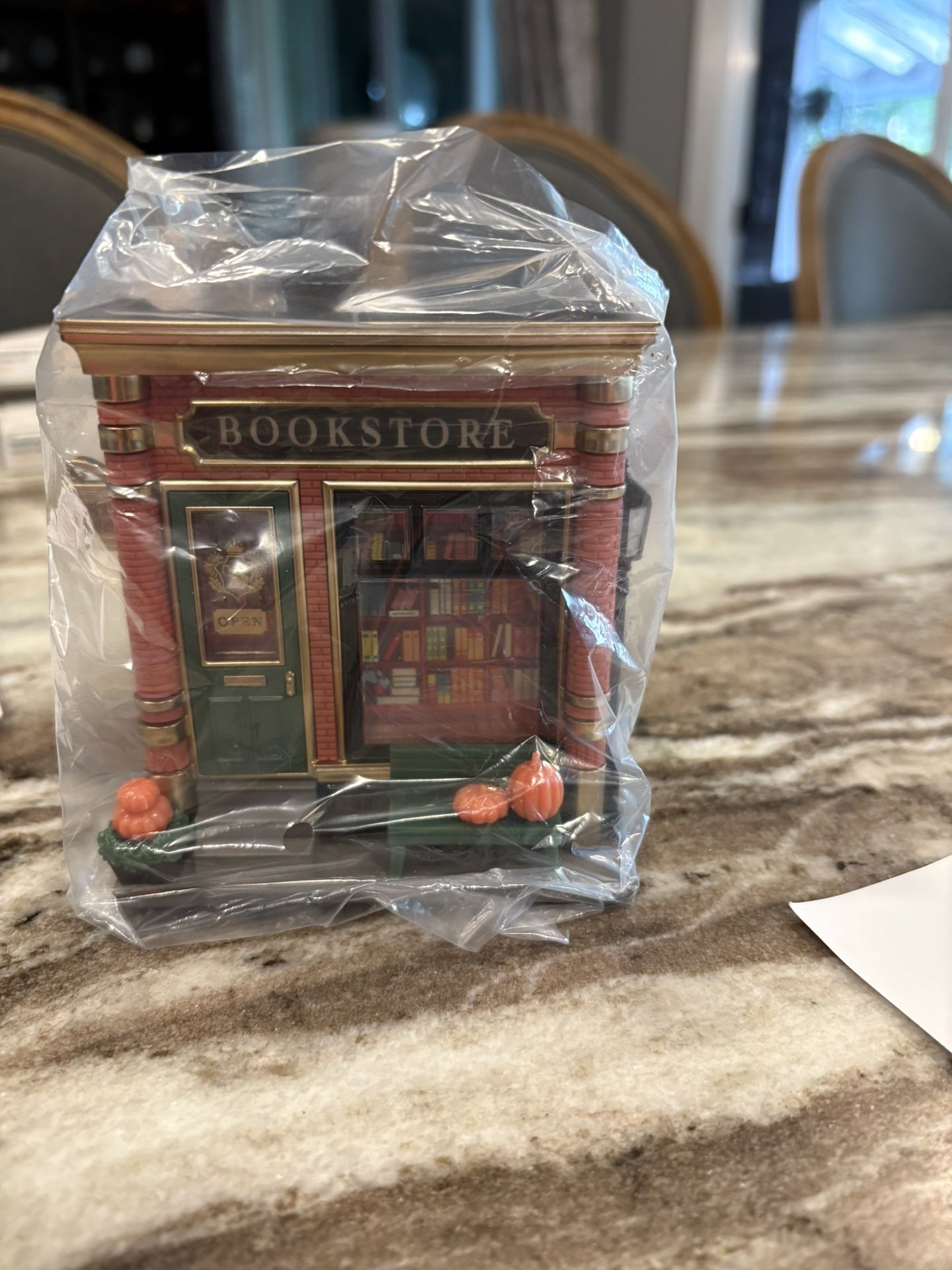 Bath And body Works Wallflower Bookstore