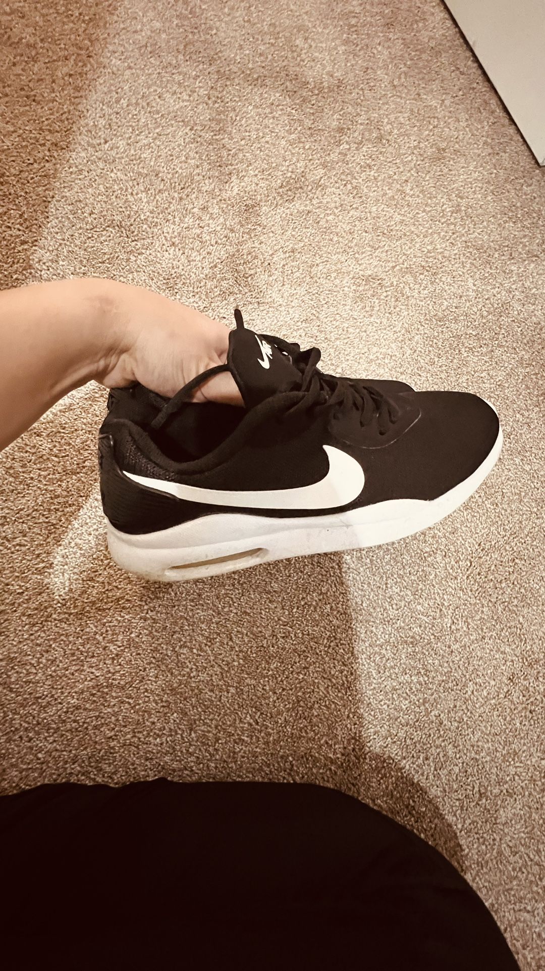 Nike Air Women’s Sneakers / Shoes 