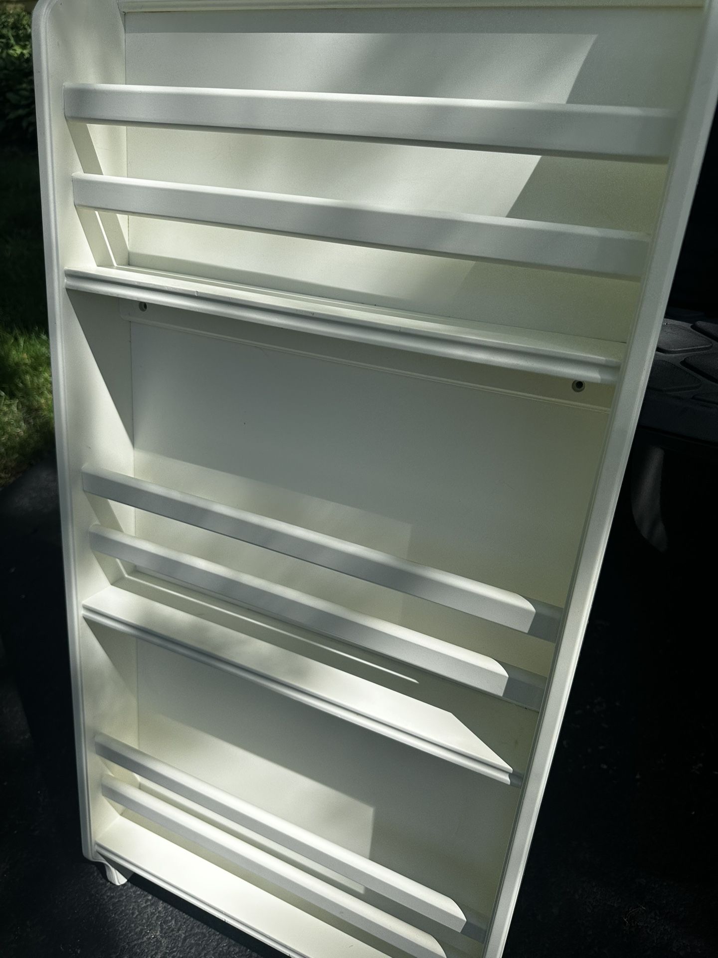 Pottery Barn Kids Hanging Bookshelf