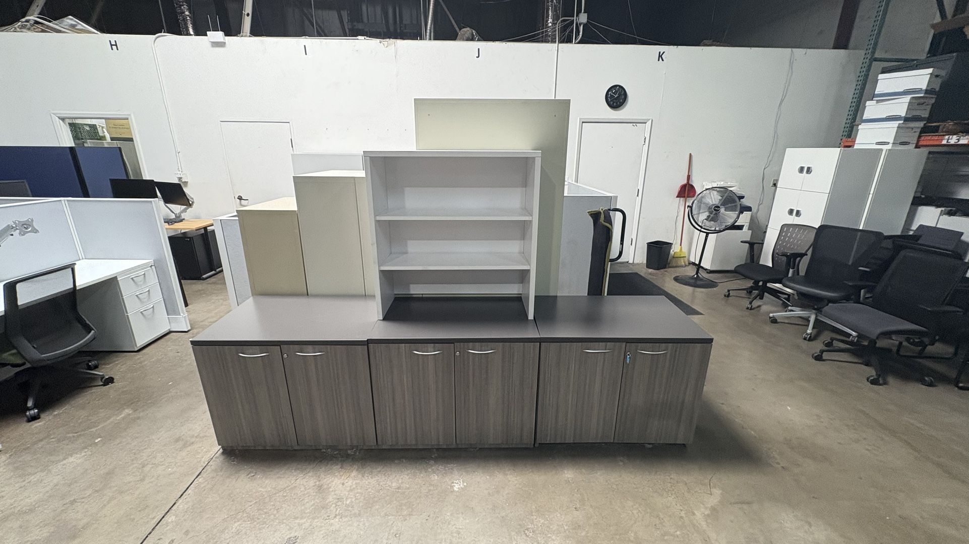 Cabinet And Bookshelve Set With Locks 