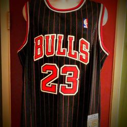 Chicago Bulls #23 Michael Jordan Retro Basketball Jersey -  S, M, L, XL, 2X 