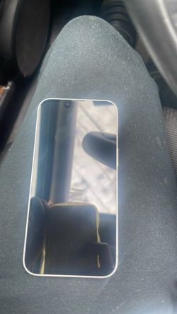 iPhone 16e