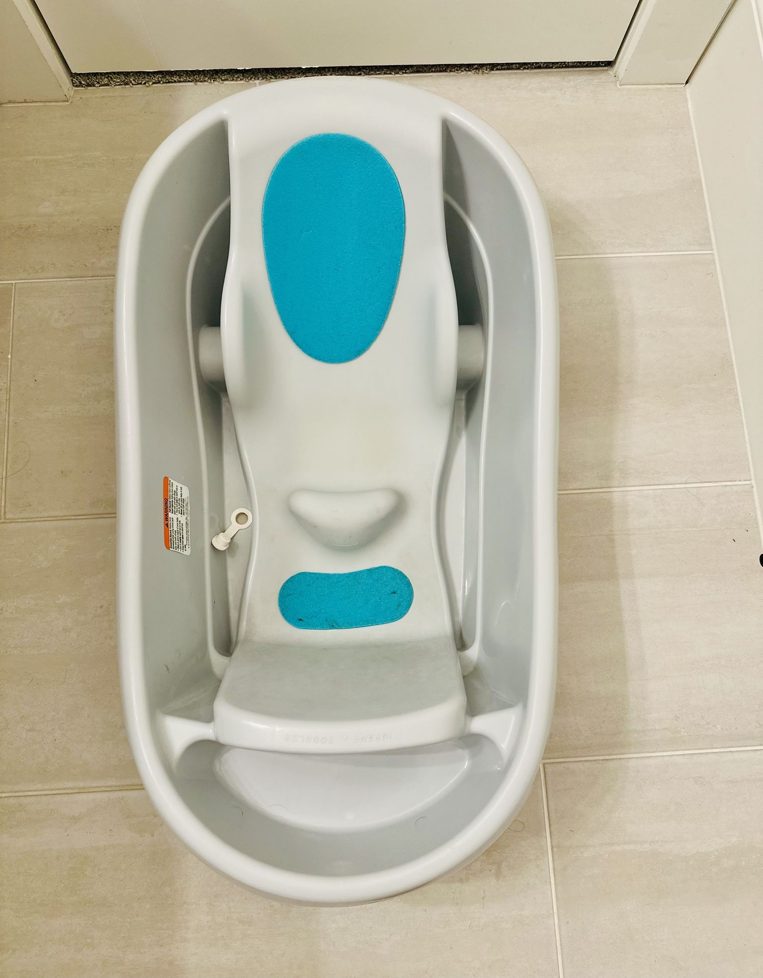 Newborn-to-Toddler  Bath Tub