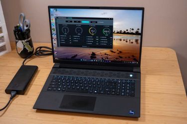 Alienware M18 R2