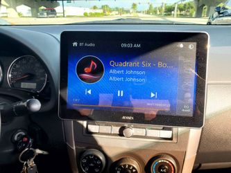 Jensen Floating Screen