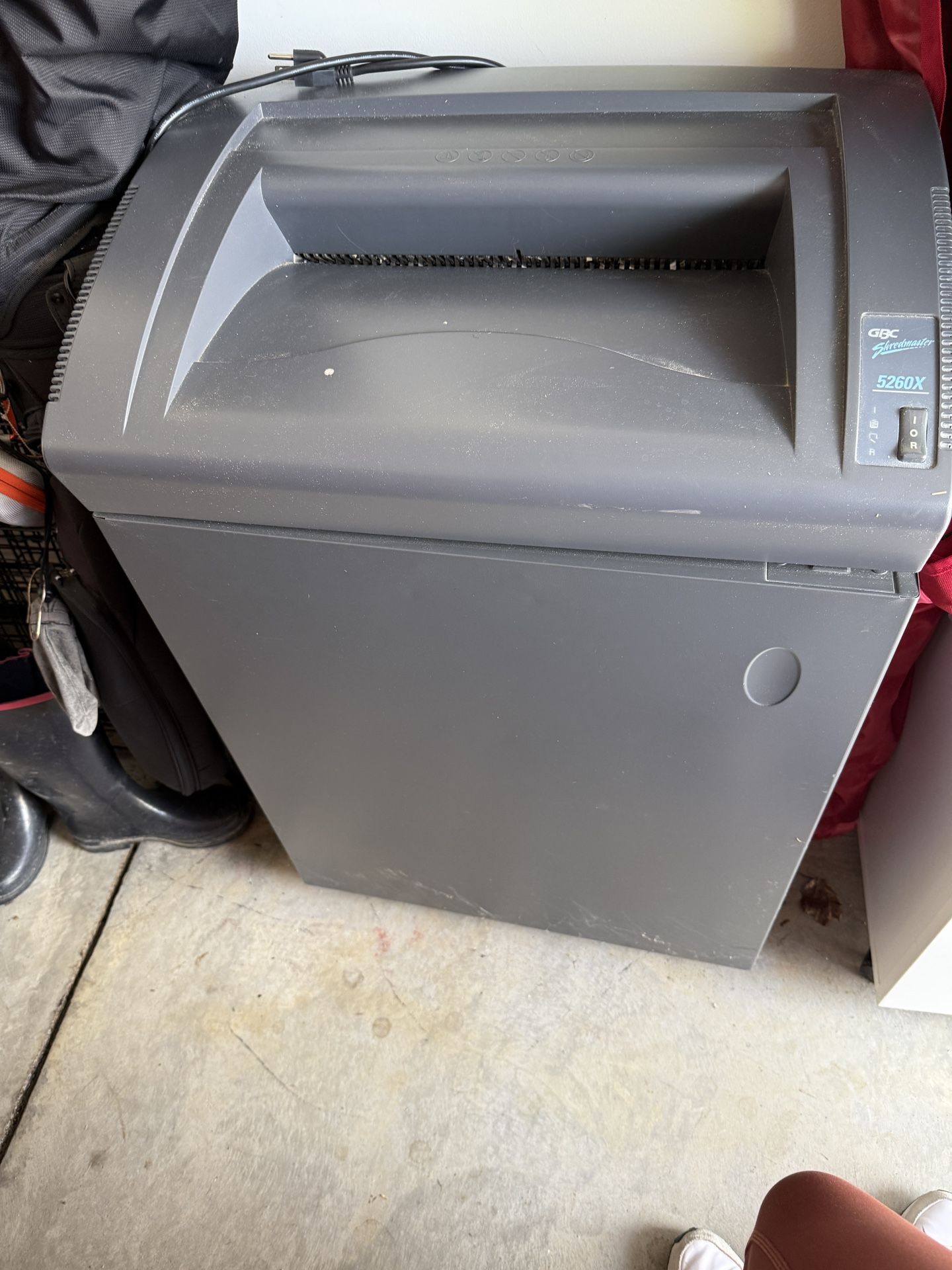 Industrial/Office size Paper Shredder