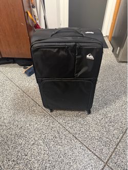 Quicksilver Luggage Set