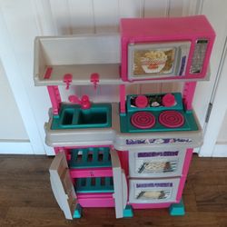 Play Kitchen 