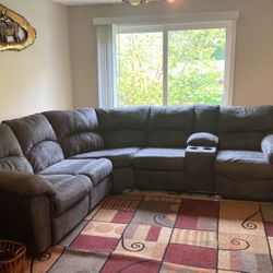 Free Sectional Couch 