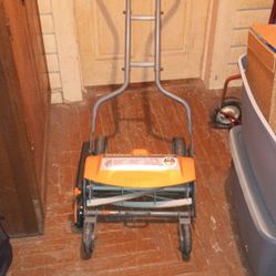 Fiskars 18inch Real Mower