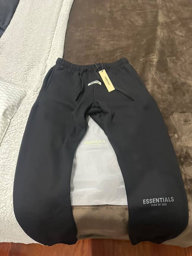 XL Essential Black Sweats
