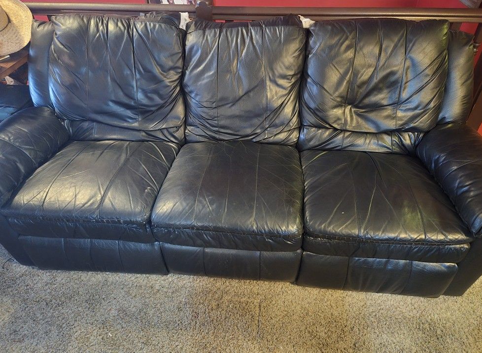 Free Leather Couch And Chair
