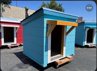 Dog house, pet shelter