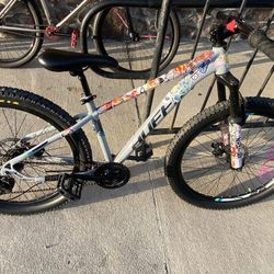 26inch Peddle Bikes 