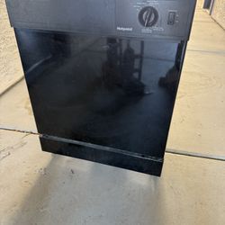 Hot point Dishwasher 