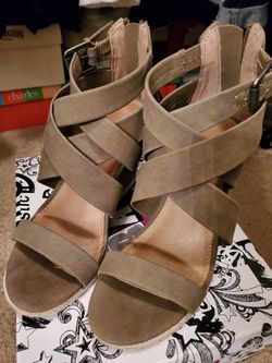 Wedge heels size 5 1/2