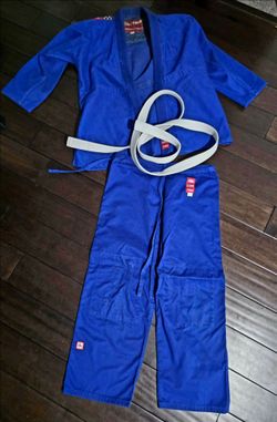 Fuji BJJ Gi / Judo Uniform Size A2 (Size 2) and size 3 – White Belt Included
