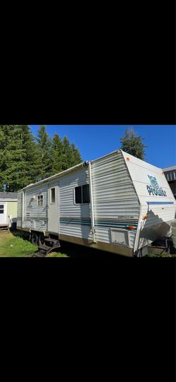 2003 Prowler 27/SC Travel Trailer