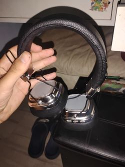 Head phones wireless