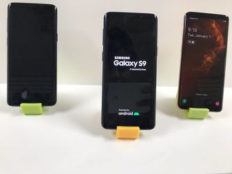 SAMSUNG GALAXY S9 UNLOCKED EXCELLENT CONDITION PHONE WITH FREE ACTIVATION AND FREE ACCESORIES WORTH 80$!!!